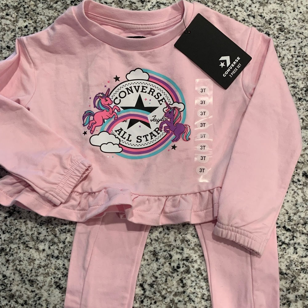 3T Girls Converse outfit